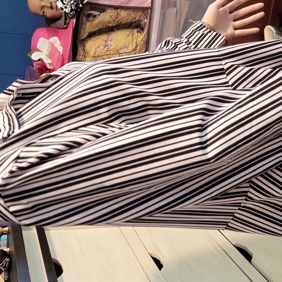 Love Black and White Striped Shirt - Picture 6 of 10